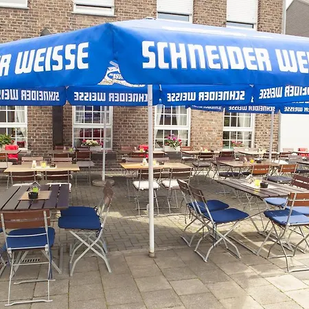 Schugt Hotel 2*