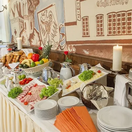 Schugt Hotel 2*
